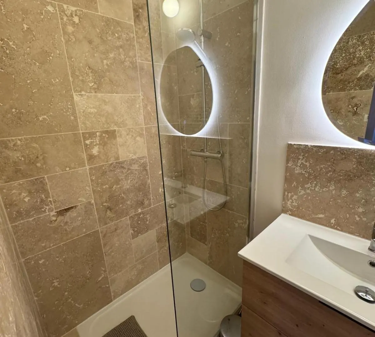 Sous Notre Dame A 5 Min Du Vieux Port Apartamento Marselha
